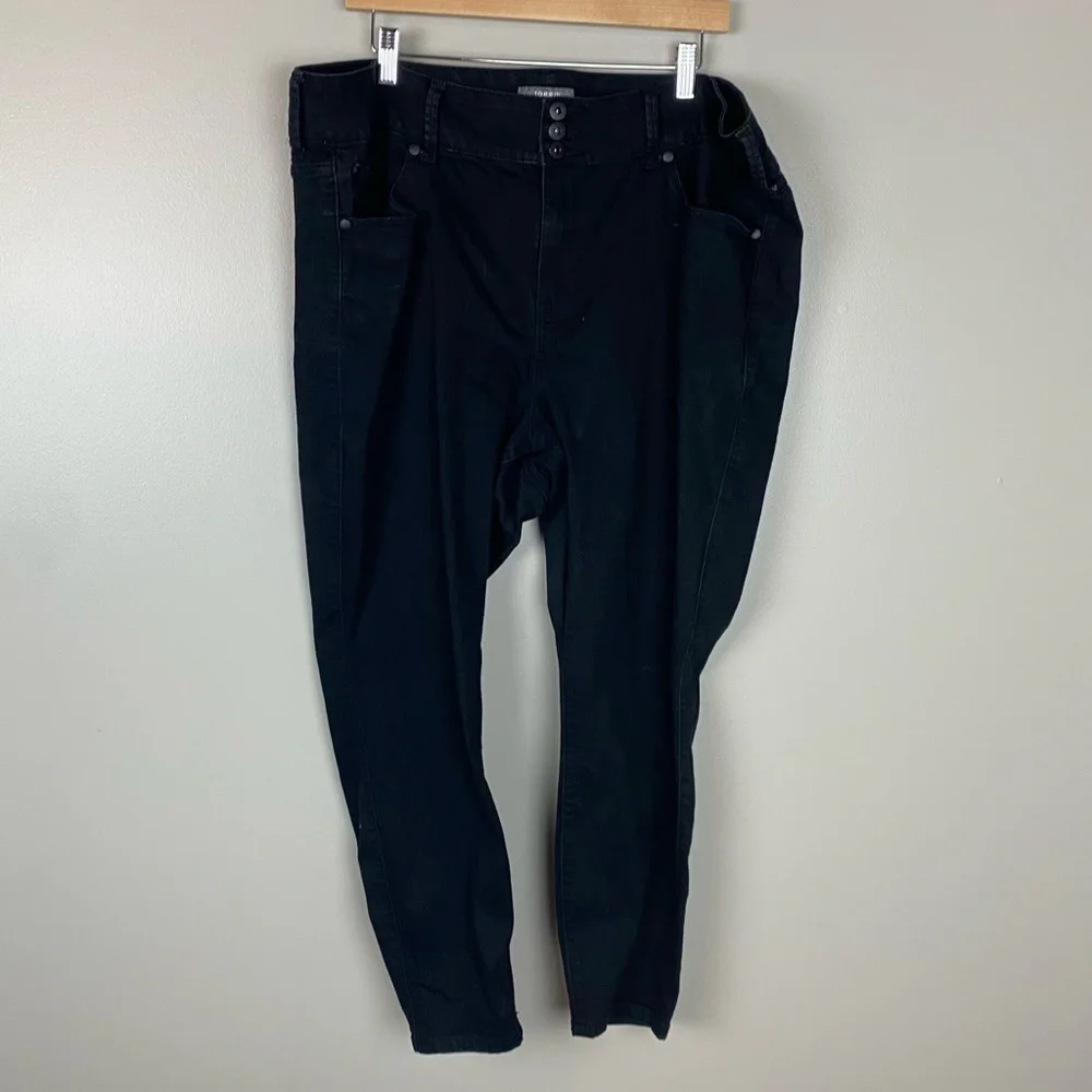 Torrid super soft Jegging black size 24 short
